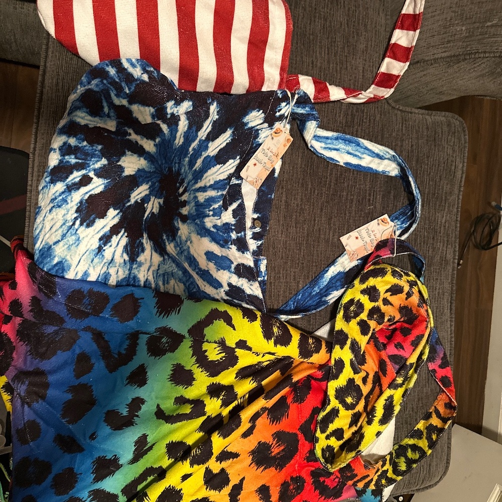 Brand New Tote Bag W/ Beach Towel